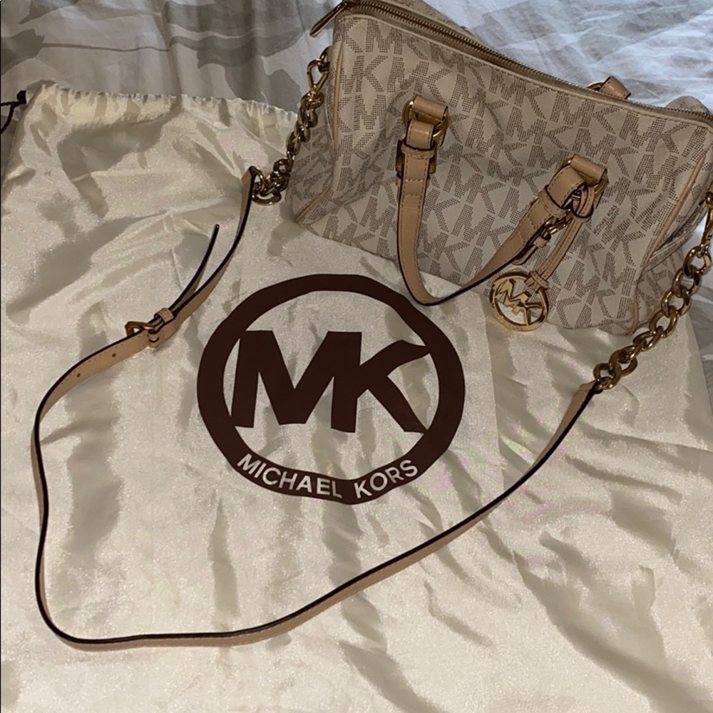Michael kors purse